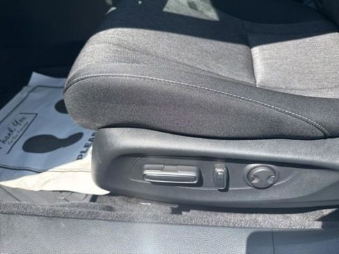 Used 2024 Honda Accord EX image 11