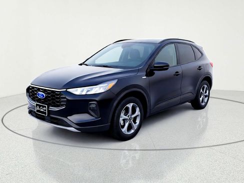 New 2026 Ford Escape ST-Line w/ Cold Weather Package image 2