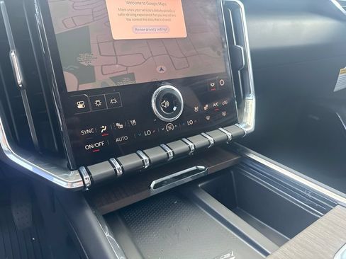 New 2026 GMC Acadia Denali w/ Super Cruise Package FWD image 15