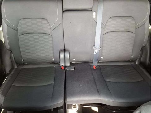Used 2024 Nissan Pathfinder S AWD/4WD image 18