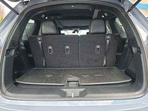 Certified 2025 Honda Pilot Black Edition image 16