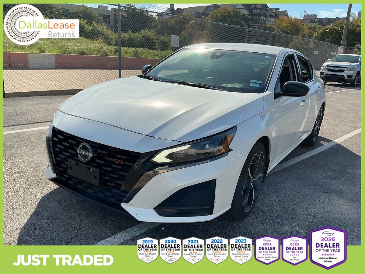 Used 2023 Nissan Altima 2.5 SR FWD image 1