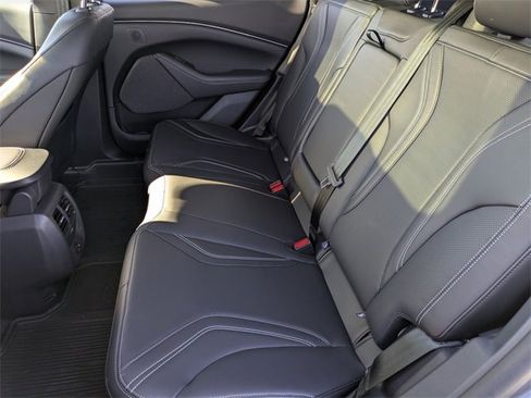 Used 2023 Ford Mustang Mach-E Premium image 31