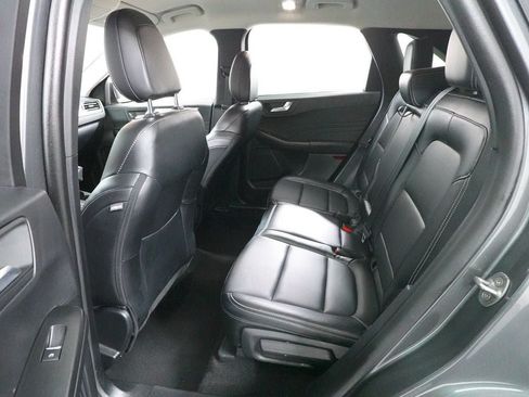 Certified 2025 Ford Escape Platinum AWD/4WD image 28