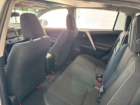 Used 2016 Toyota RAV4 XLE image 43