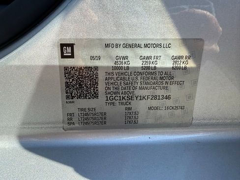 Used 2019 Chevrolet Silverado 2500 LT w/ LT Convenience Package image 32