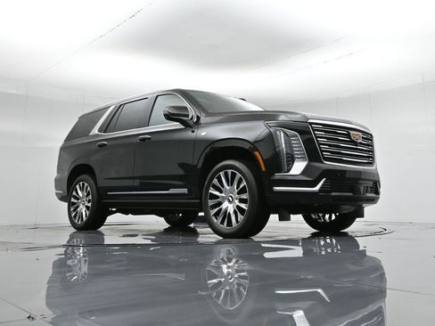 Used 2026 Cadillac Escalade Platinum Luxury image 51
