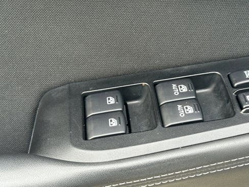 Used 2016 Subaru Outback 2.5i Premium image 13