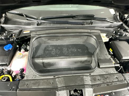 Used 2024 Hyundai Ioniq 6 SE RWD image 33