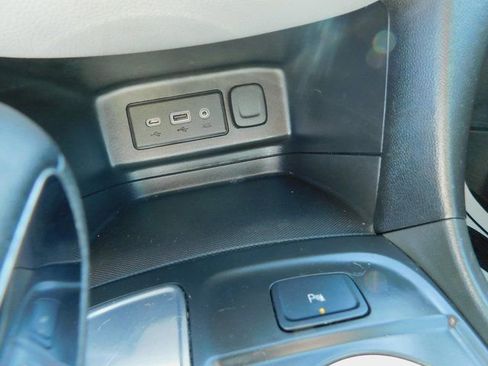 Used 2022 Chevrolet Equinox LT image 33