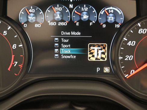Used 2021 Chevrolet Camaro SS RWD image 17