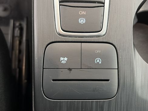 Used 2024 Ford Escape ST-Line image 28