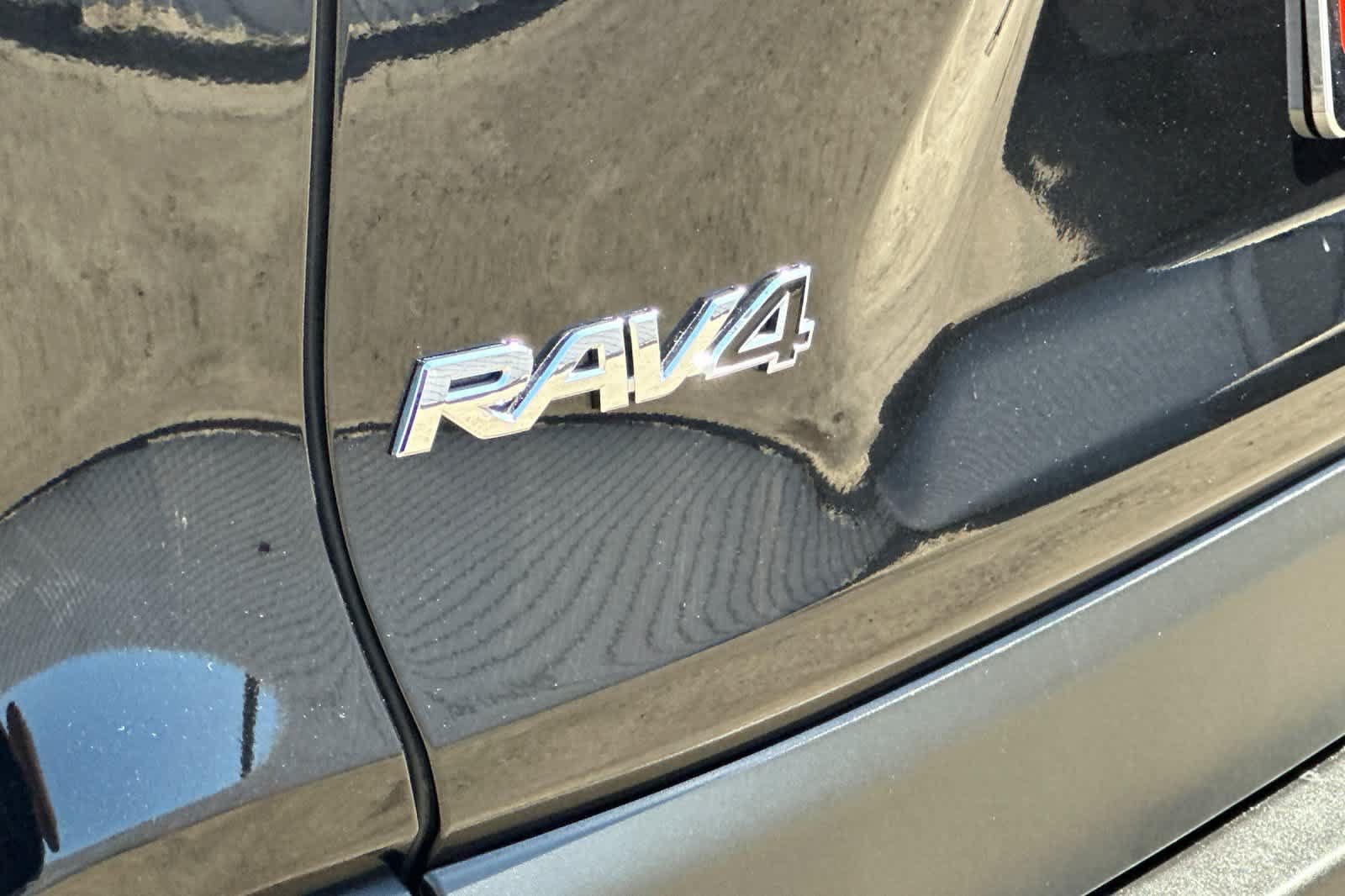 Used 2025 Toyota RAV4 XLE w/ Convenience Package AWD/4WD image 34
