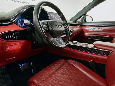 Used 2023 Genesis GV70 3.5T Sport w/ Sport Prestige Package image 7