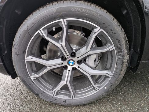 New 2026 BMW X5 xDrive40i w/ M Sport Package image 9