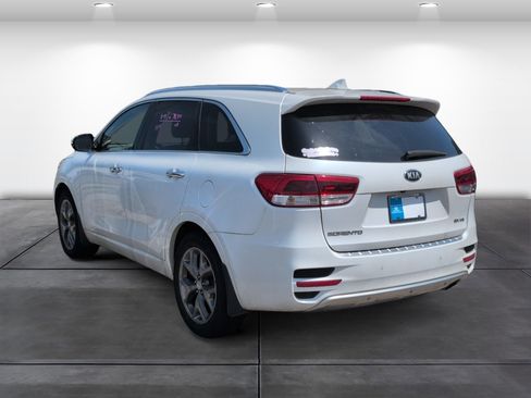 Used 2018 Kia Sorento SX FWD image 3