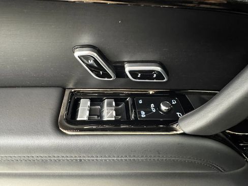 Used 2024 Land Rover Range Rover Sport Autobiography image 28