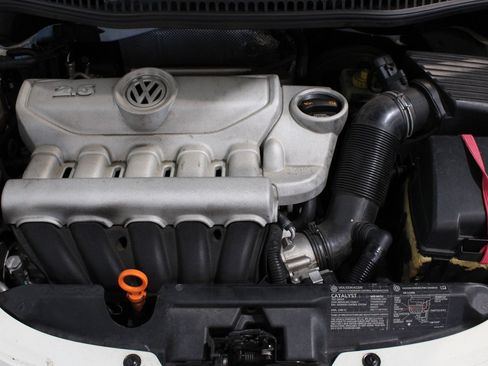 Used 2007 Volkswagen Beetle Triple White Edition FWD image 12