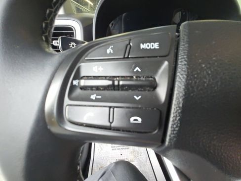 Used 2021 Hyundai Venue SEL w/ Cargo Package FWD image 20
