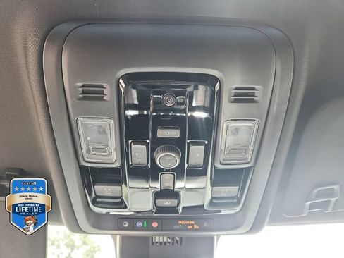 New 2026 GMC Yukon XL Denali w/ Sun & Power Step Package AWD/4WD image 33