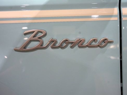 Used 2023 Ford Bronco Heritage Edition AWD/4WD image 39