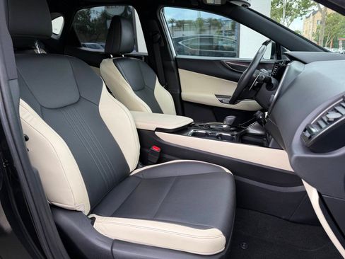 Used 2024 Lexus NX 250 FWD image 28