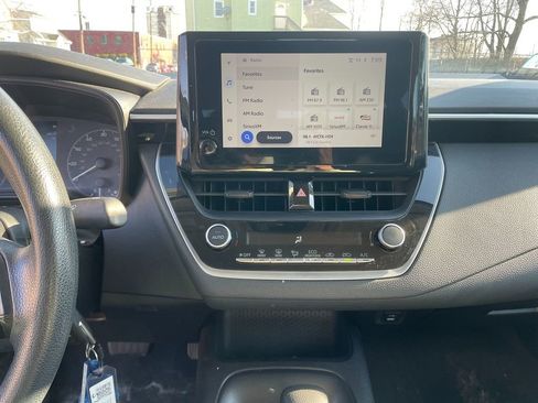 Used 2023 Toyota Corolla LE image 20