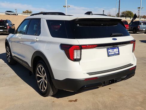 New 2026 Ford Explorer ST-Line w/ Premium Package image 2