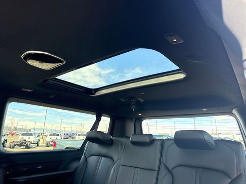 New 2026 Jeep Grand Wagoneer L 4WD image 30