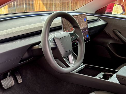 Used 2025 Tesla Model 3 RWD image 16