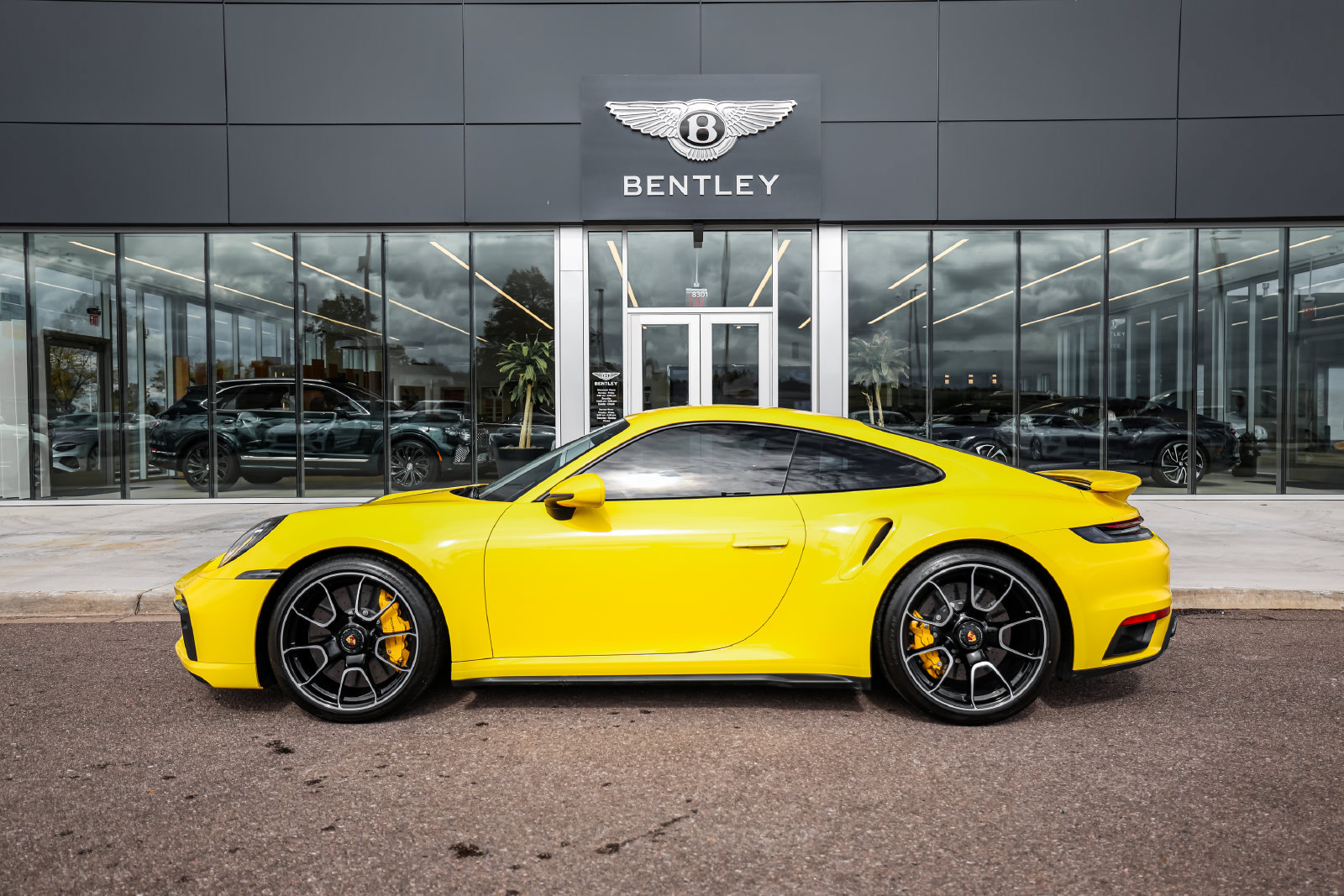 Used 2022 Porsche 911 Turbo S AWD/4WD image 5