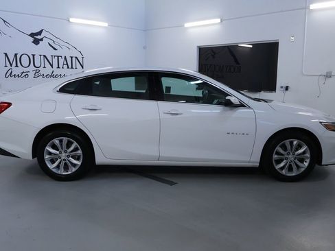 Used 2025 Chevrolet Malibu LT image 8