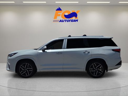 New 2026 Lexus TX 350 AWD image 2