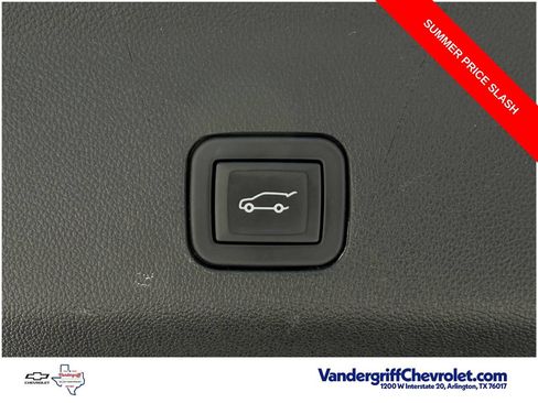 Used 2023 Chevrolet Suburban Premier RWD image 31
