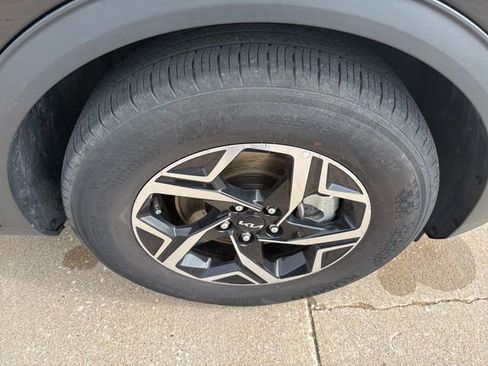 Used 2025 Kia Sportage LX image 54