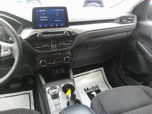 Used 2025 Ford Escape Active AWD/4WD image 23