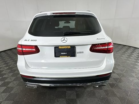 Used 2019 Mercedes-Benz GLC 300 4MATIC image 3