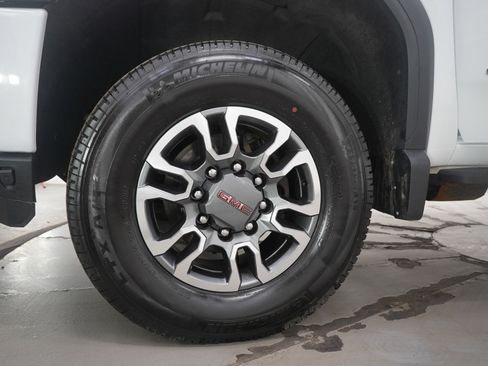 Used 2023 GMC Sierra 2500 AT4 w/ Gooseneck/5TH Wheel Package image 31