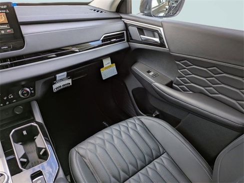 New 2026 Mitsubishi Outlander SEL image 21