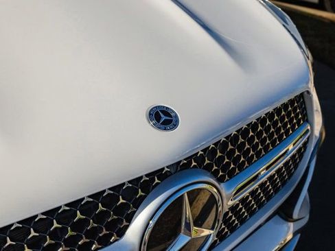 Certified 2024 Mercedes-Benz GLE 350 4MATIC image 4