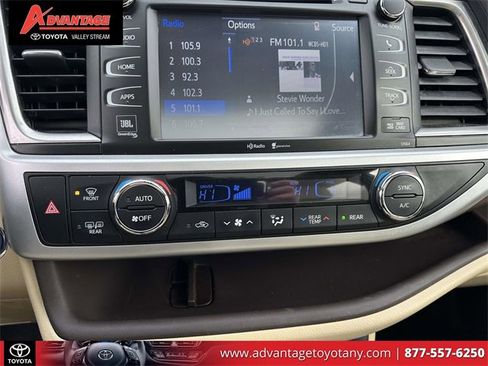 Used 2015 Toyota Highlander Limited Platinum image 35