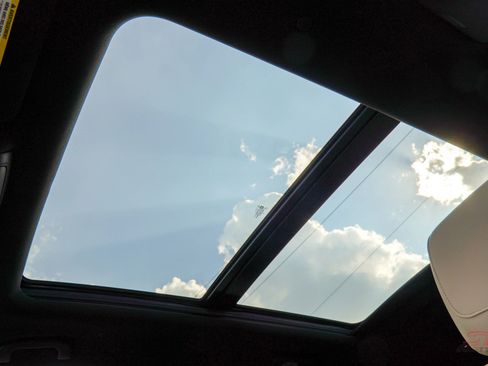 Used 2017 Cadillac XT5 Luxury w/ Driver Awareness Package image 31