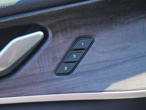 Used 2024 Jeep Grand Cherokee Limited image 16