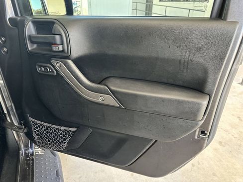 Used 2017 Jeep Wrangler Unlimited Sport w/ Quick Order Package 24S image 31