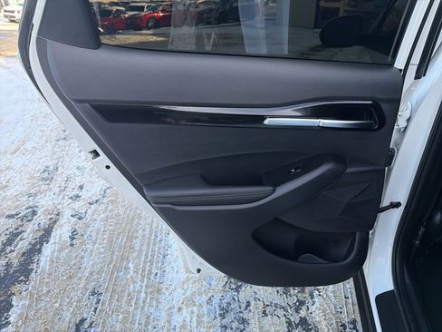 Certified 2025 Kia Seltos S image 20