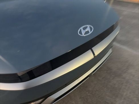 Used 2024 Hyundai Ioniq 5 SEL image 11