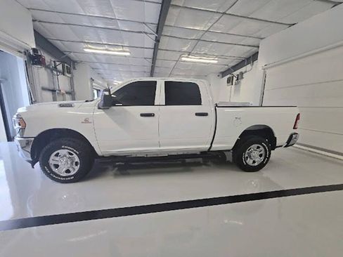 Used 2024 RAM 2500 Tradesman w/ Chrome Appearance Group AWD/4WD image 2
