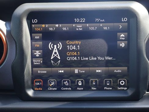 Used 2022 Jeep Gladiator Mojave w/ LED Lighting Group AWD/4WD image 11