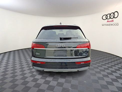 Certified 2023 Audi Q5 2.0T Premium w/ Convenience Package image 5