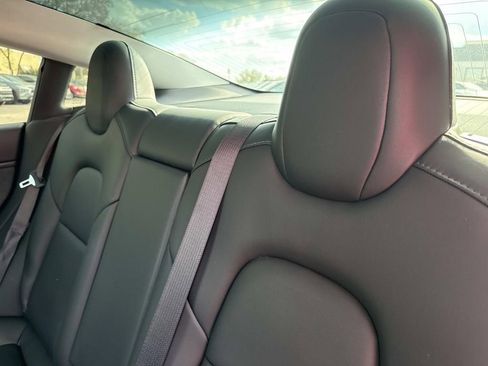 Used 2019 Tesla Model 3 Standard Range Plus image 13